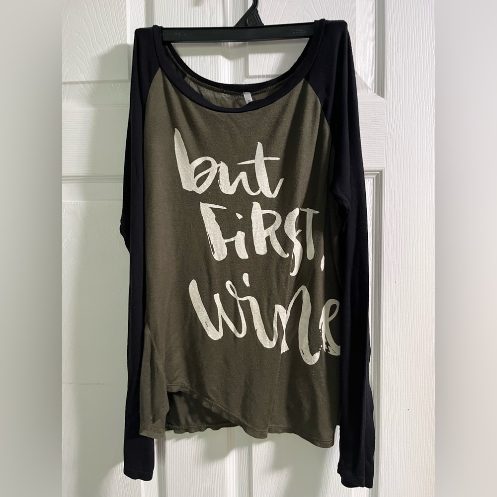 Women’s Large Long Sleeve Tee